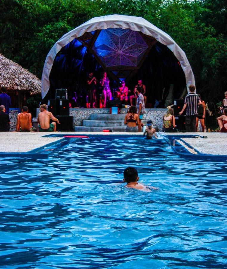 Woodstock Jungle Camp Hostel Hien Hao Buitenkant foto